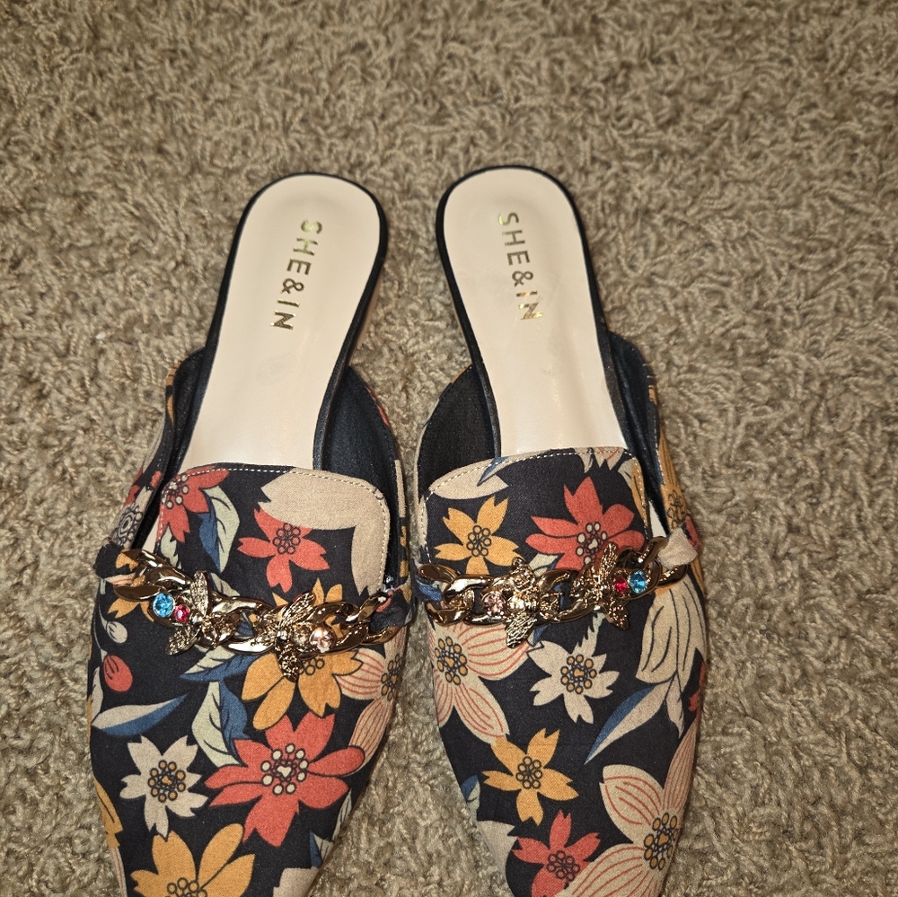 Floral Flats By SHE&IN